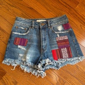 Y2K PacSun Bullhead Sz. 3 Southwestern Denim Shorts
